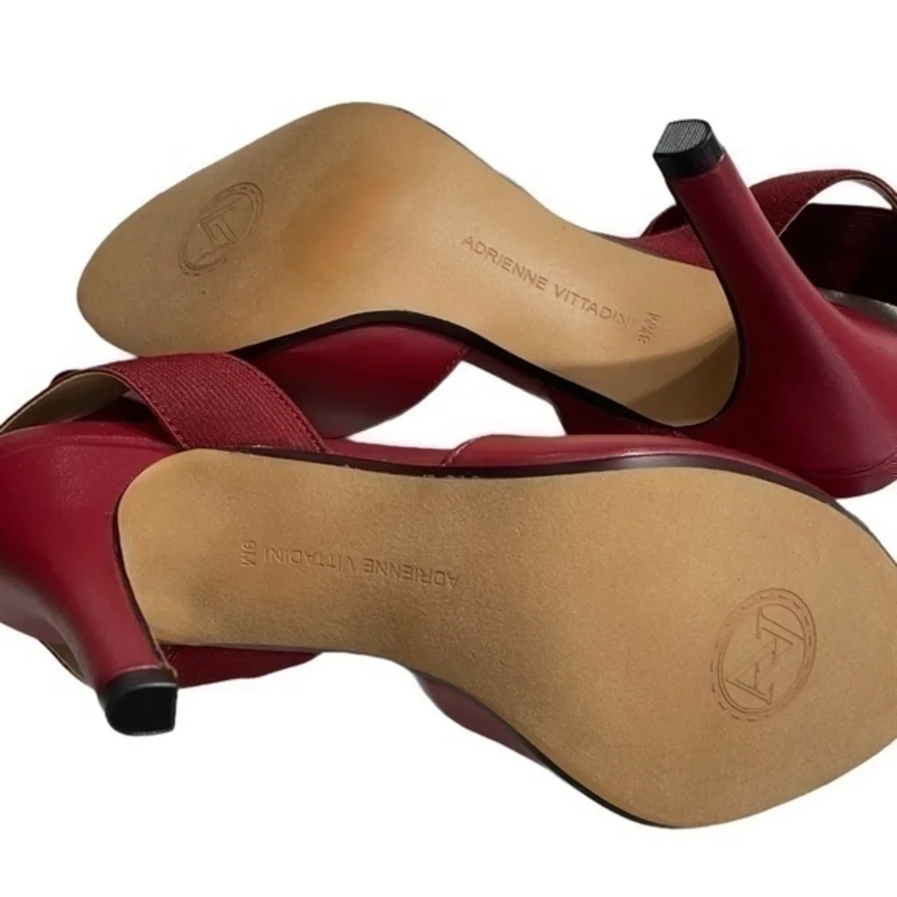 Adrienne Vittadini Guidry Red Sandals/Pumps Size 9M NWOB